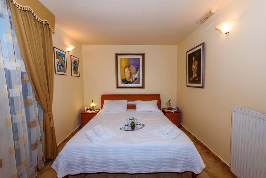 Elisabeth'S Penthouse At The Heart Of The City Rétino Exterior foto